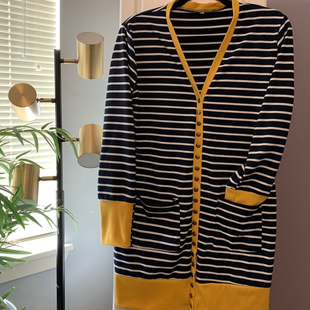 2/$15 item! Striped jacket 🧥
